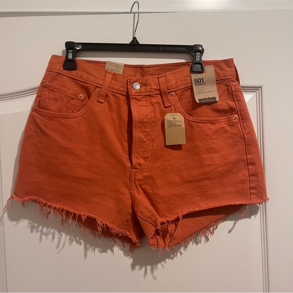 NWT Levi’s High Waisted Orange Shorts 🩳  Size 12